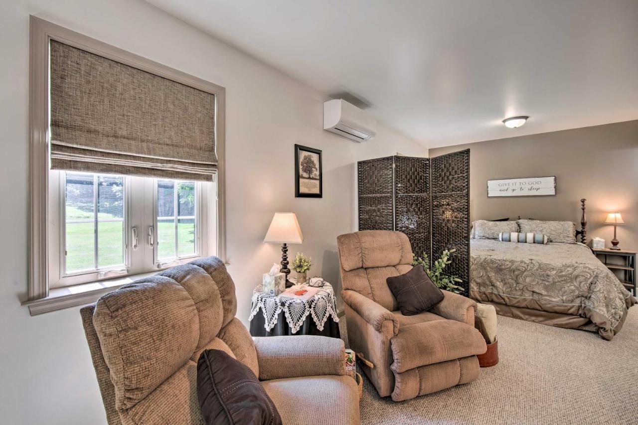Cozy Garden Room In Welsh Mountain Suites! New Holland Exteriör bild