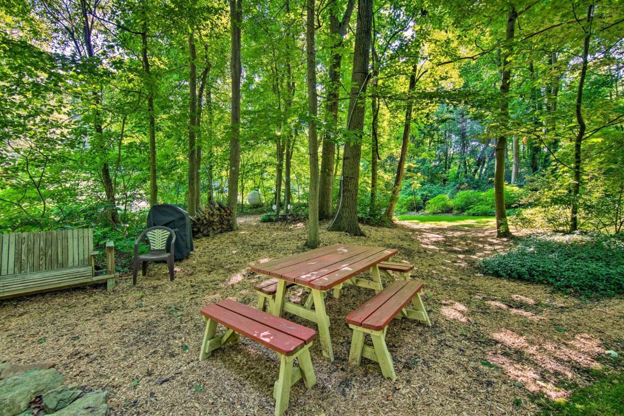Cozy Garden Room In Welsh Mountain Suites! New Holland Exteriör bild